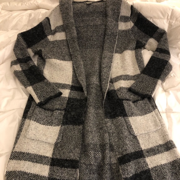 Cardigan - Picture 2 of 3